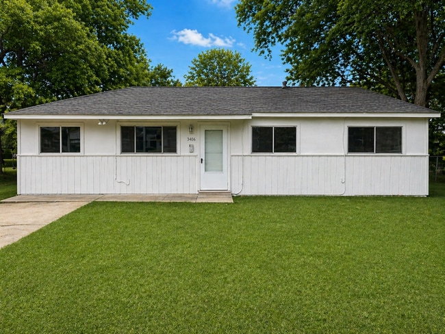 Building Photo - 3406 Black Lake Cir