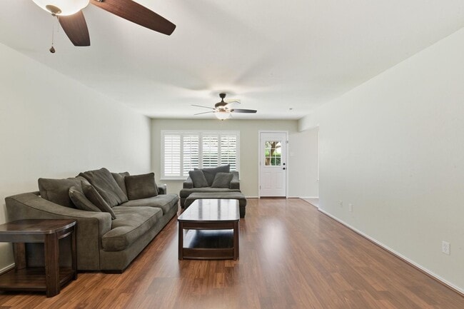 Photo - 30834 Melita Dr