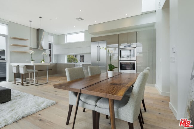 Photo - 11962 Gorham Ave Unit 2