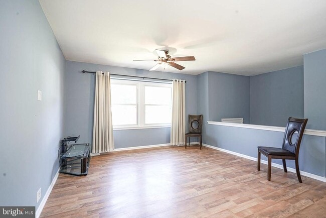 Photo - 1600 Holly Pkwy