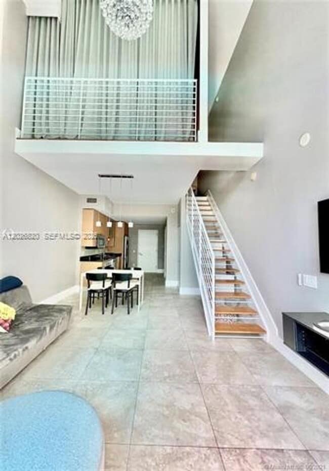 Photo - 60 SW 13th St Unidad 60 SW 13th St # 2002