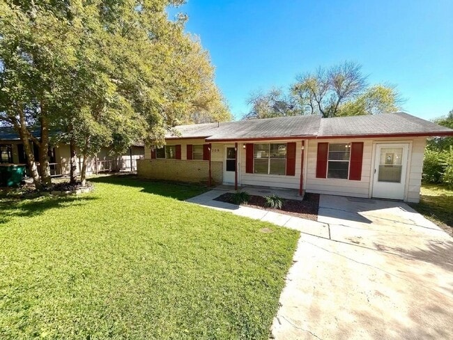Photo - 206 Northview Dr