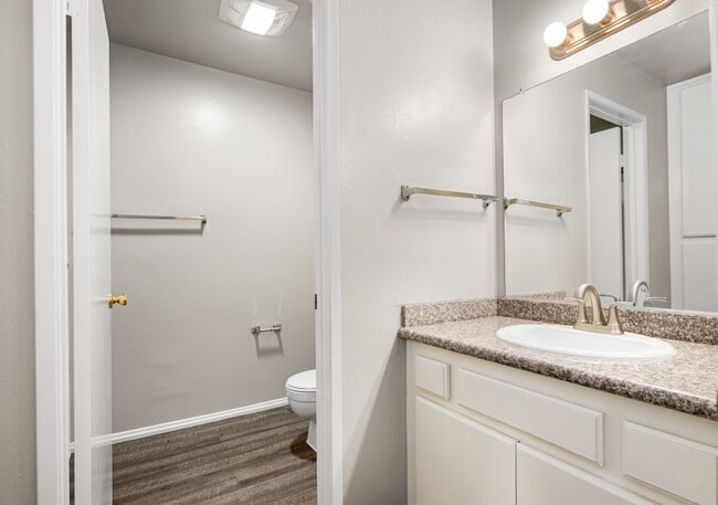 Las Flores Gardens Apartments