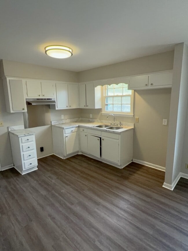 2640 Ravine Dr