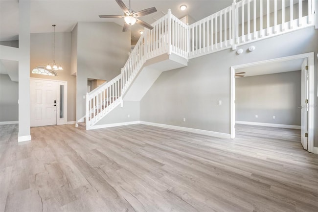 Photo - 643 Somerstone Dr