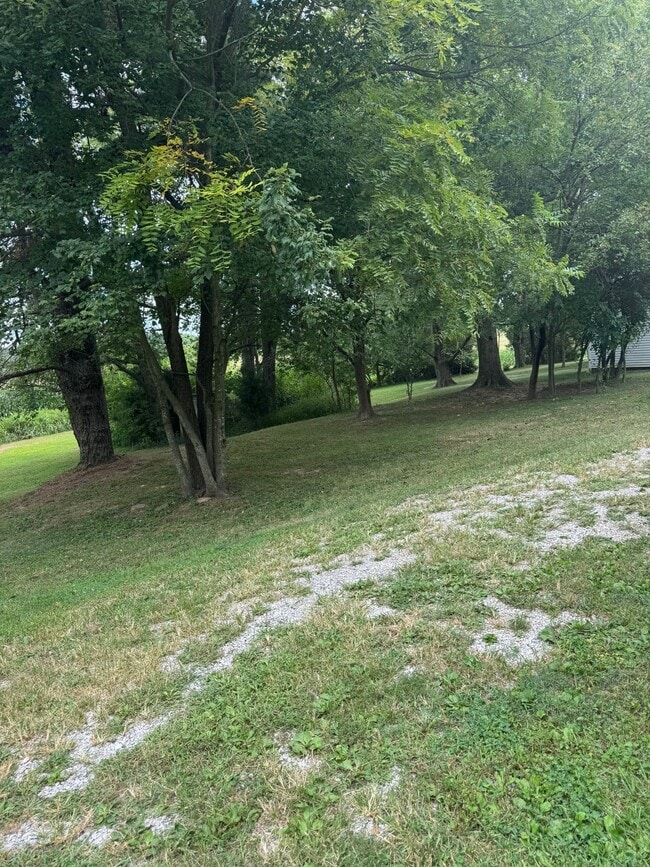 Photo - 758 E County Rd 750 N