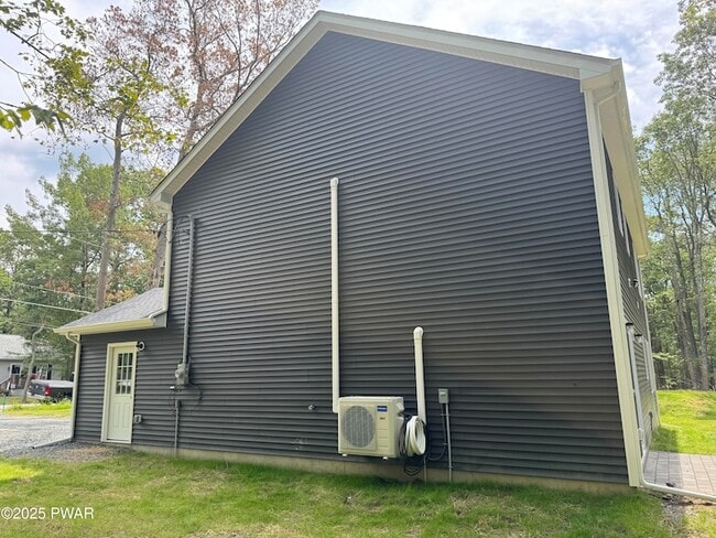Photo - 125 Cobblestone Dr