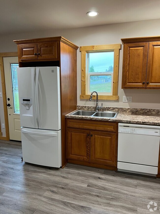Building Photo - 702 Unit 702-B Rental