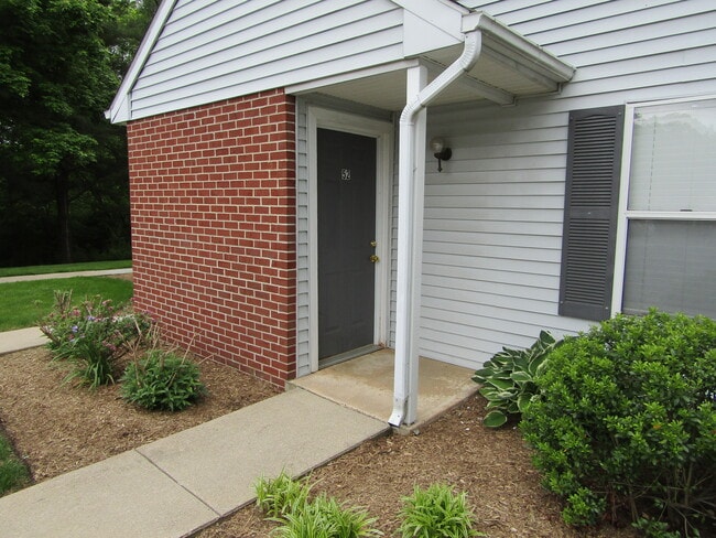 Photo - 52 Hilldale Dr