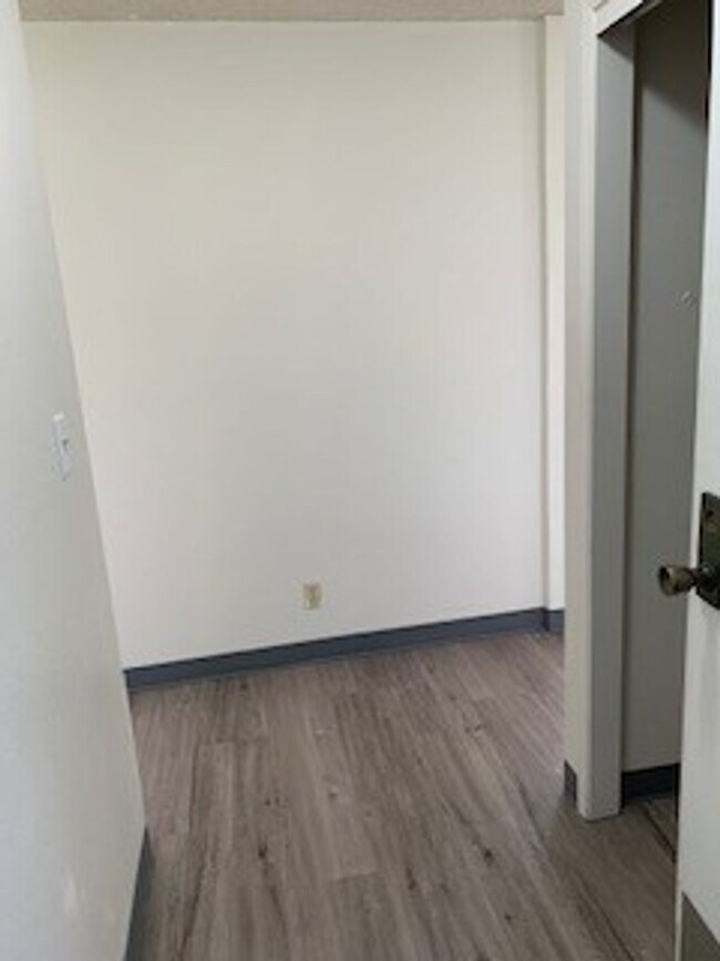 Photo - Kukui Plaza - 2 bedroom, 1 bath condo with 1 parking Unit D2315