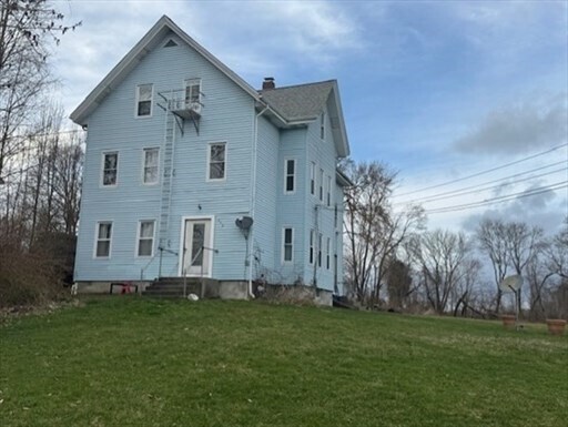 Photo - 352 Main St Unit 3