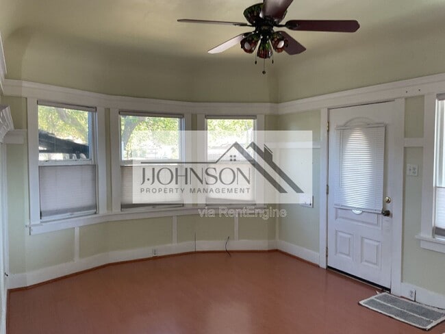 Photo - 1143 Wall St