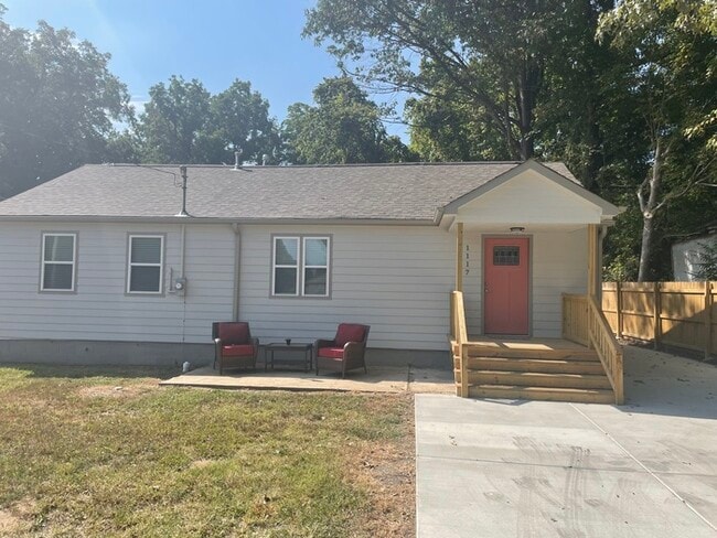 Building Photo - Charming Total Renovation! Rental