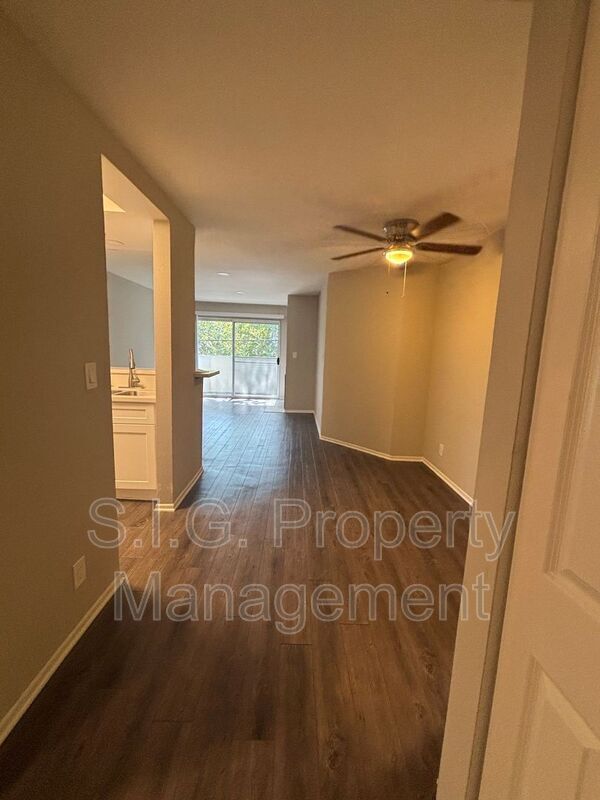 Photo - 4500 Laurel Canyon Blvd Unidad 207