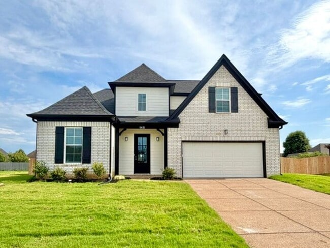Building Photo - MOVE IN SPECIAL! Now Leasing a 4-bedroom 3 bath home in Oakland, TN