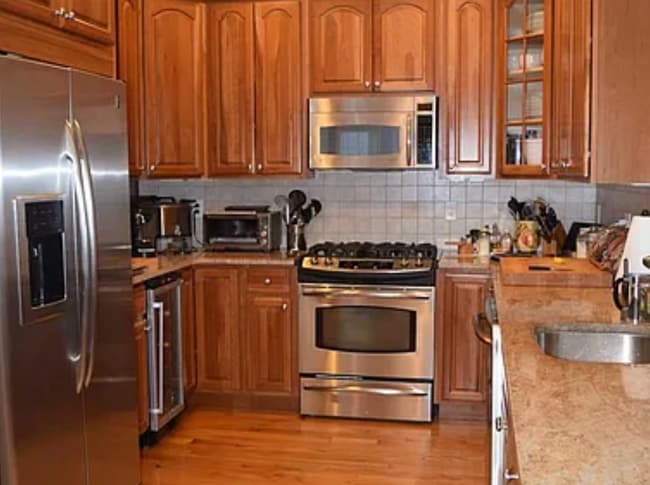 Photo - 95 W 7th St Unit 3