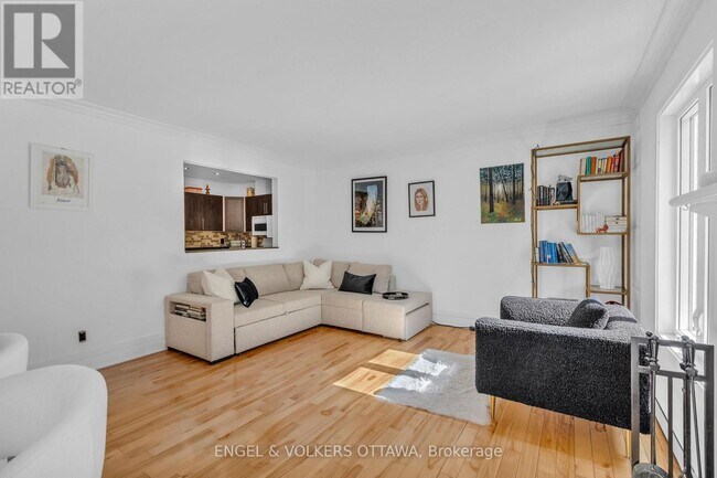 Photo - 5 Timberview Way