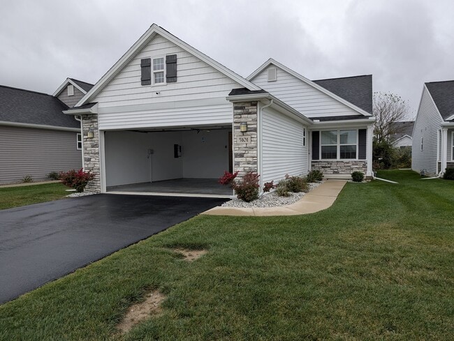 Building Photo - 5101 Comstock Dr Unit 1