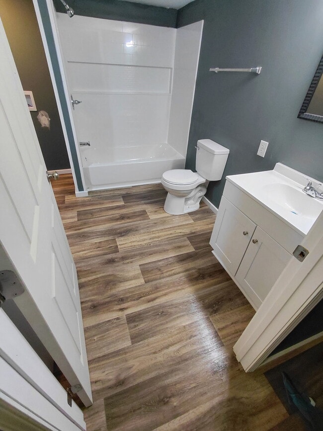 Photo - 114 Langford Dr