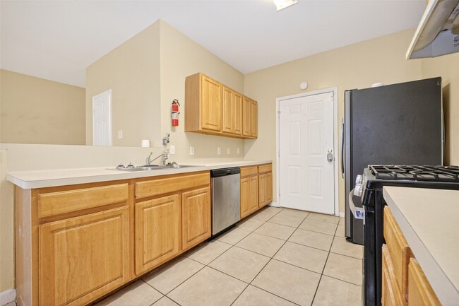 Photo - 15515 Waldron Cir Unit B