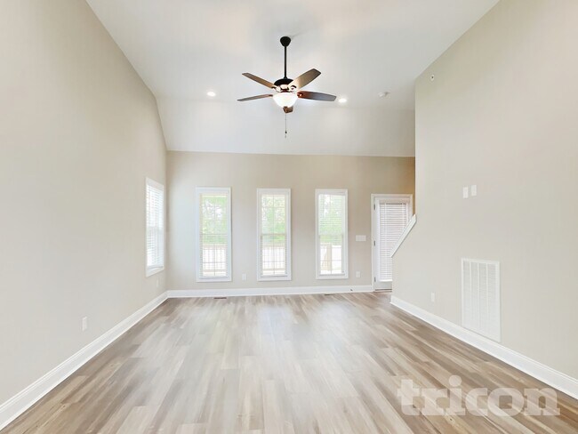 Photo - 109 Jesse Dr