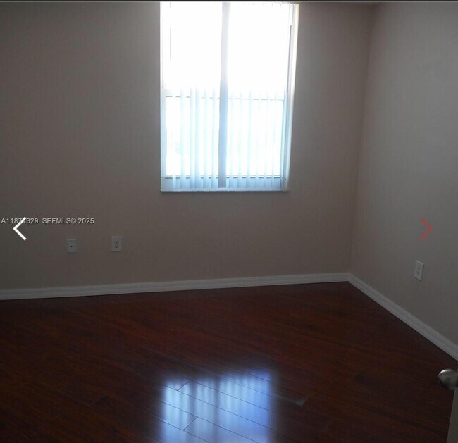 9201 Collins Ave Unit 921