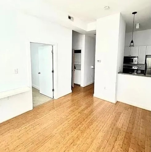 Photo - 1414 W Marshall St Unit 502