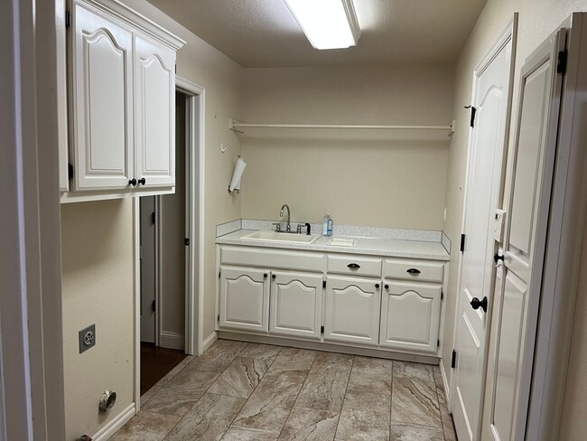 Photo - 4308 S Walnut Ave