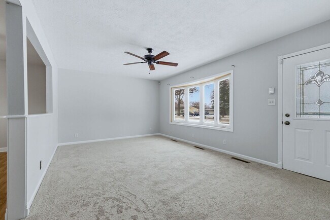 Photo - 19728 Glennell Ave