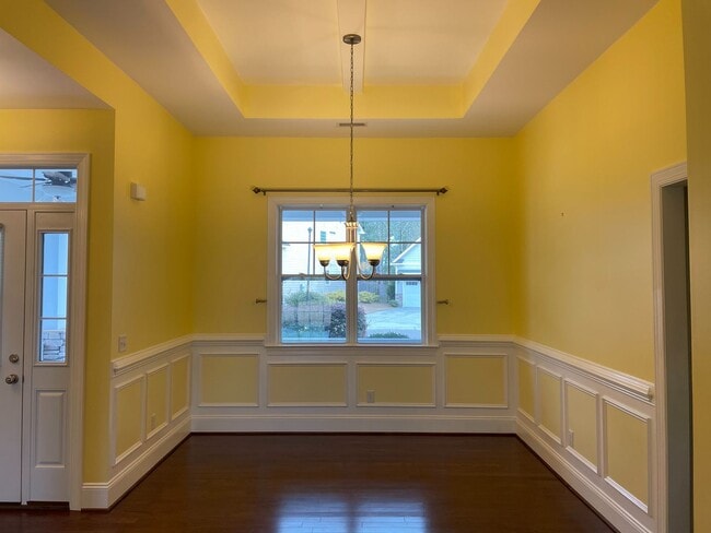 Photo - Beautiful 3 bedroom/2 bath home with sunroom and finished room over garage!