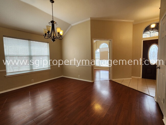 Photo - 1415 Murphy Dr