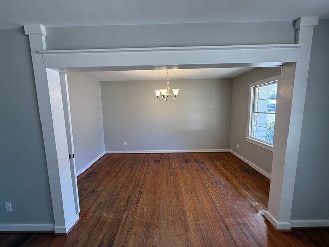 Photo - 61 Loganberry Cir