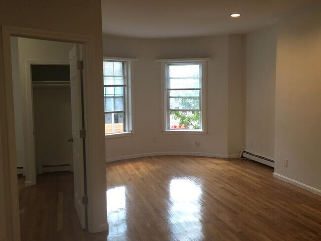 30 S Huntington Ave Unit 2