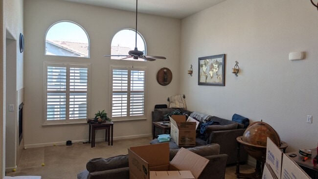 Photo - WELCOME HOME! Available 2 Bedroom 2 Bath Located in Elk Grove! Contact us today!!!