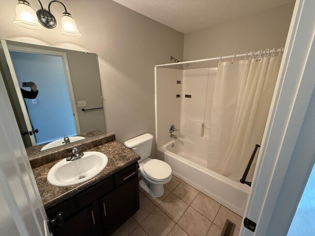 Photo - 3363 S Hillcrest Ave