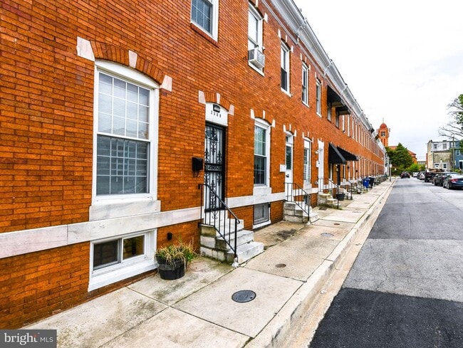 Photo - 2509 Christian St