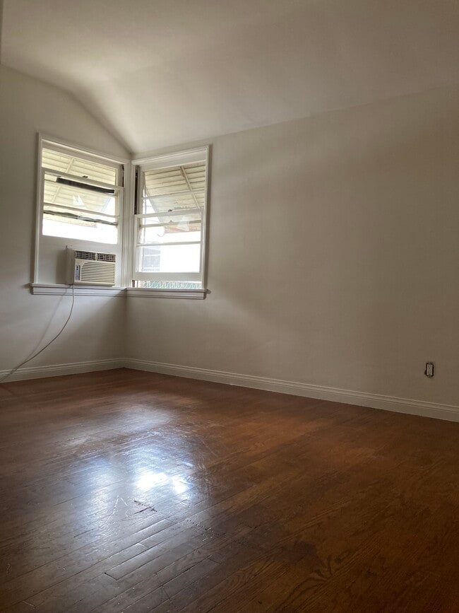 Photo - 11474 Cumpston St