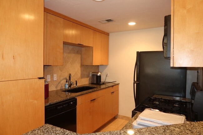 Photo - Downtown Studio / Home Office / All Bills ...