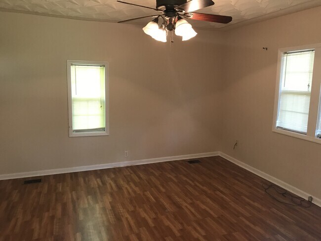 Photo - 65 Magnolia St