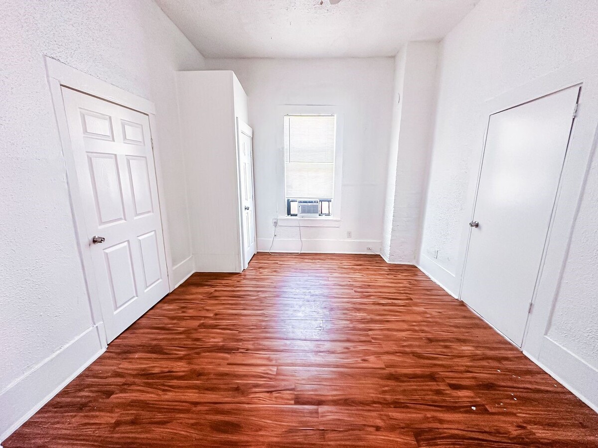 Photo - 3114 Avenue M 1/2