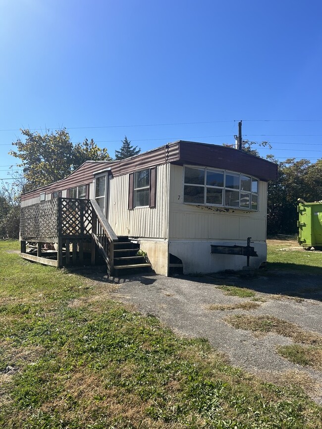 2 Bedroom 1 Bathroom Mobile Home - 2 Bedroom 1 Bathroom Mobile Home