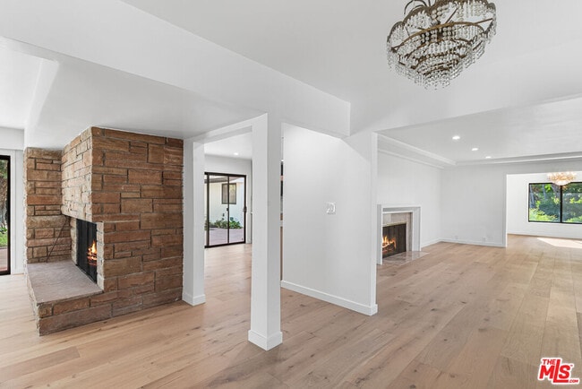 Photo - 5160 Los Feliz Blvd