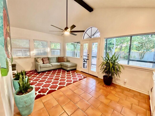 Photo - 7302 Shadywood Dr
