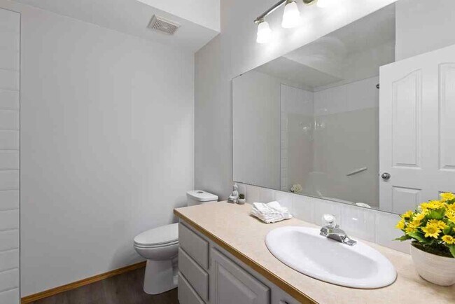 Photo - 7 Crystal Ridge Cove