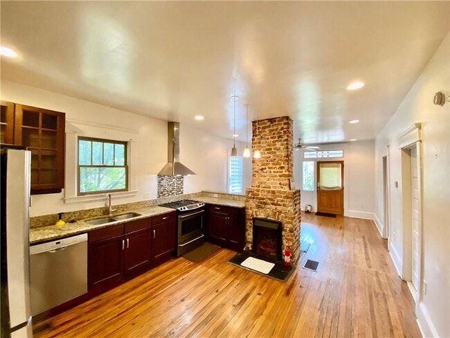 Photo - 1064 Kirkwood Ave SE