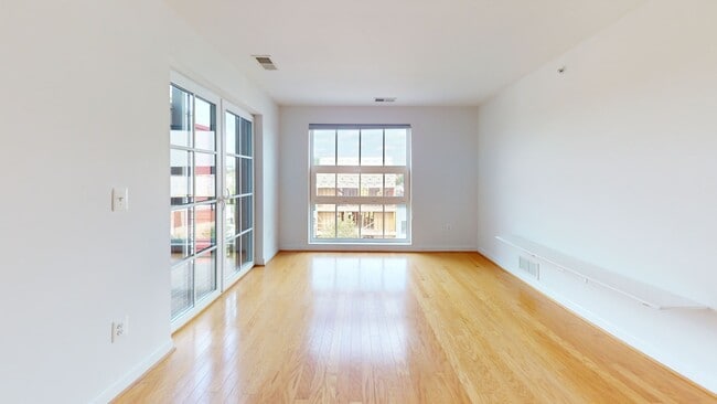 Photo - H Street Corridor One Bedroom W/Roof Top-Heart of H Street Corridor!