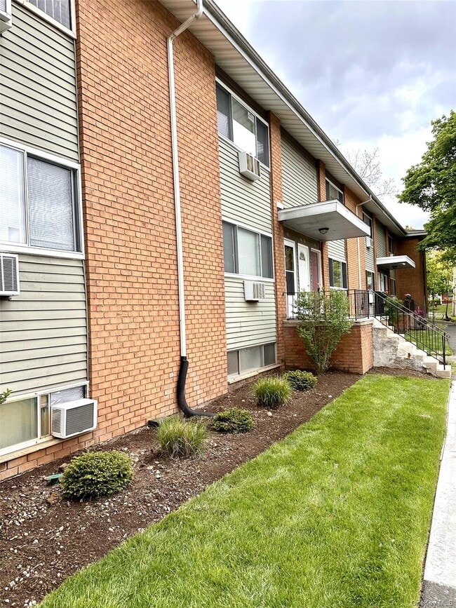 Photo - 18 Waldron Ave Unit 2B