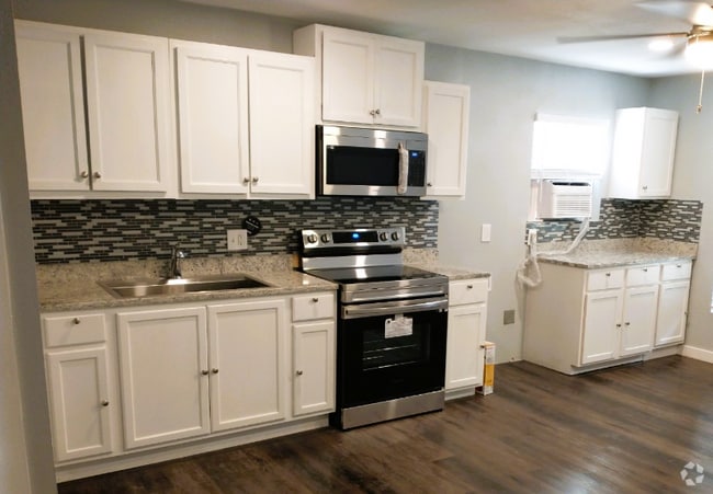 Building Photo - 614 Barberry St Rental