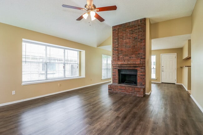 Photo - 6309 Brookmont Ct