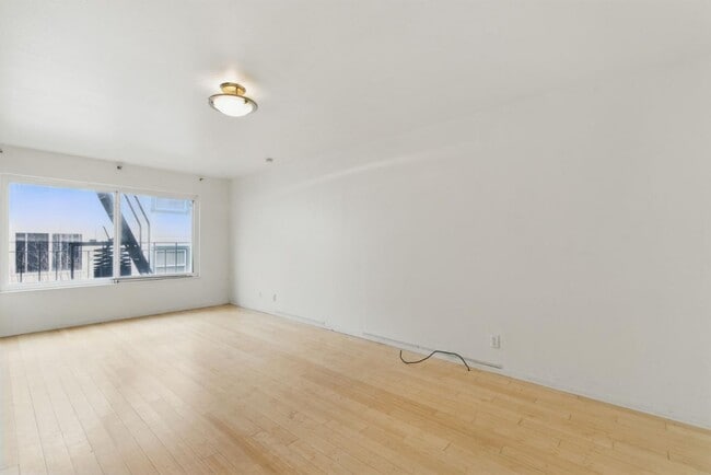 Photo - 66 Magnolia St Condo